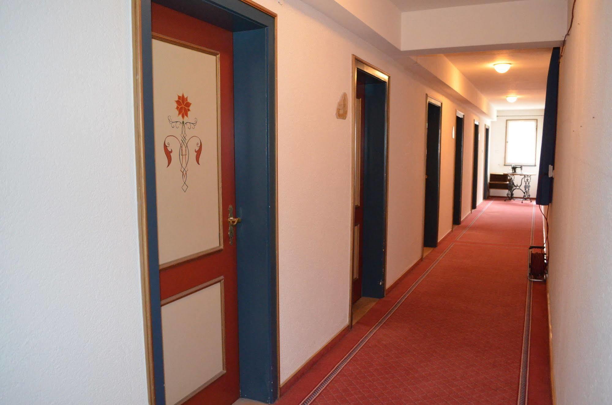 Hotel Waldhorn Weingarten  Exterior foto
